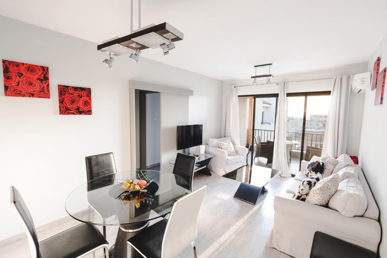 Alexis Apartments - Lovely 2-Bedroom With Swimming Pool Paphos Extérieur photo