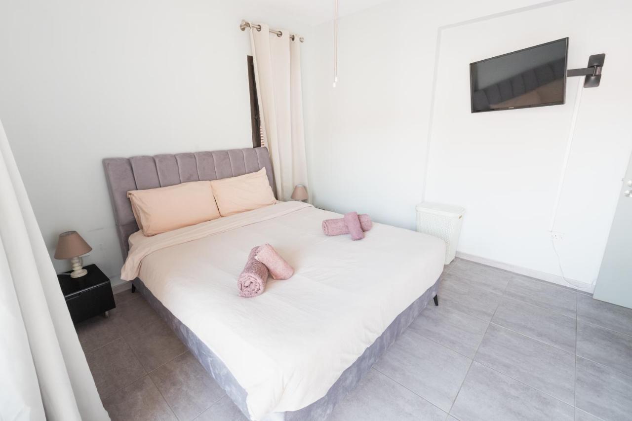 Alexis Apartments - Lovely 2-Bedroom With Swimming Pool Paphos Extérieur photo